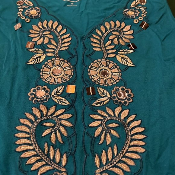 Blue Top - Picture 3 of 4